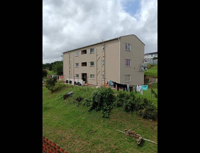 2 BEDROOM PROPERTY TO RENT IN NEWLANDS WEST